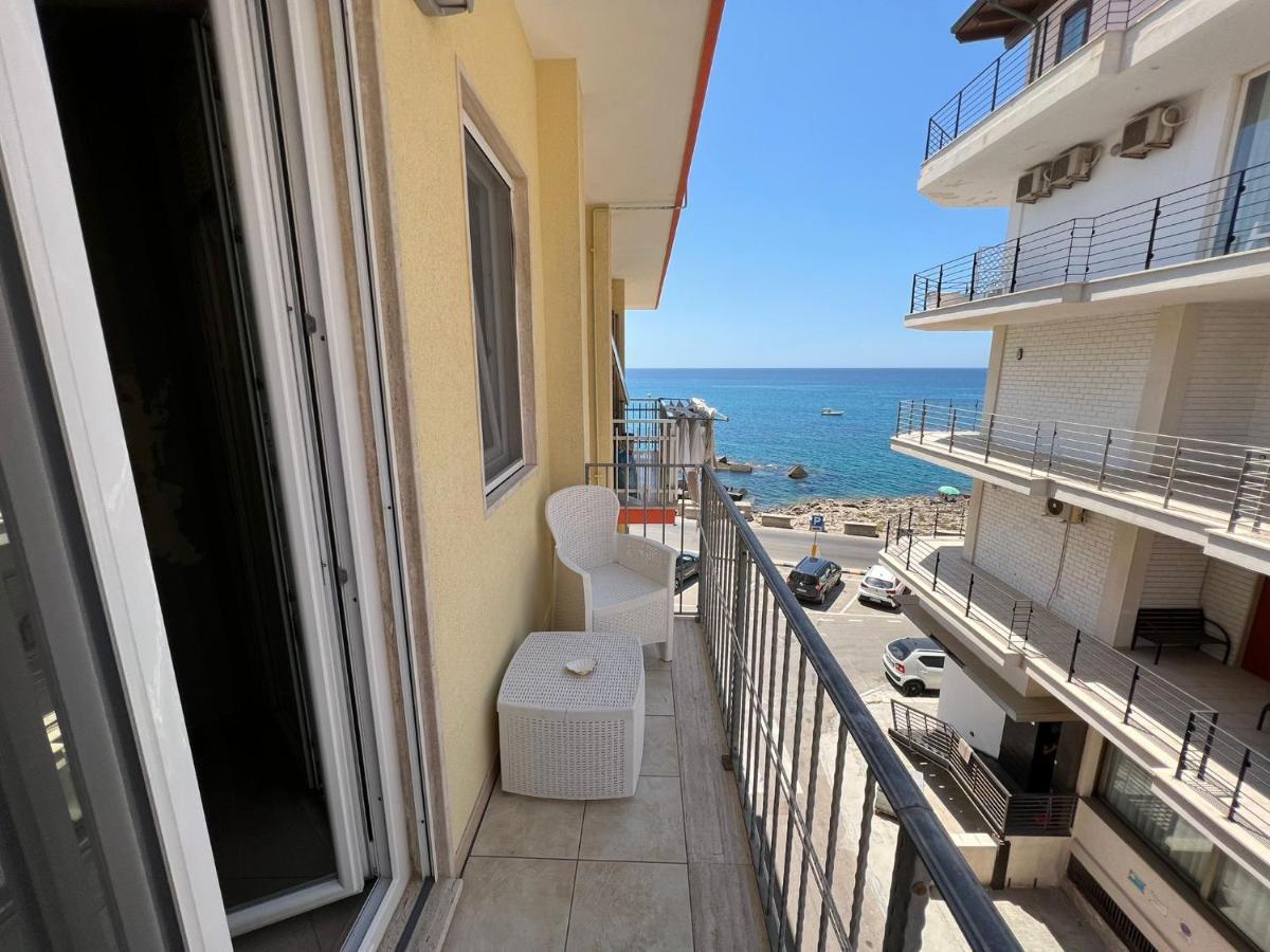 B&B Le Onde Del Mare Gallipoli Εξωτερικό φωτογραφία